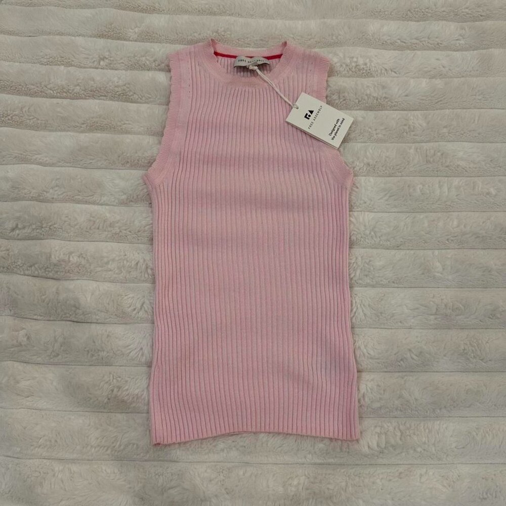 Free Assembly Women's Pink Vest